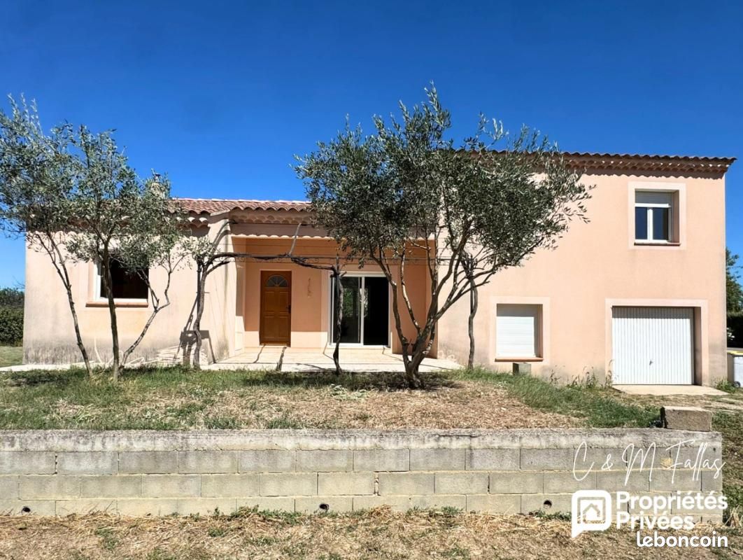 Maison 4 pièces 106 m² · à Travaillan · 106 m² · 290 000 €