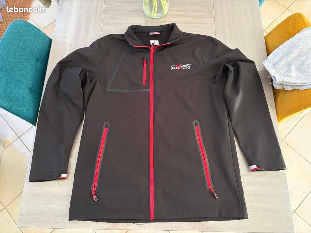 Veste et Polo Officiel TOYOTA Gazoo Racing (GR) (image 1)