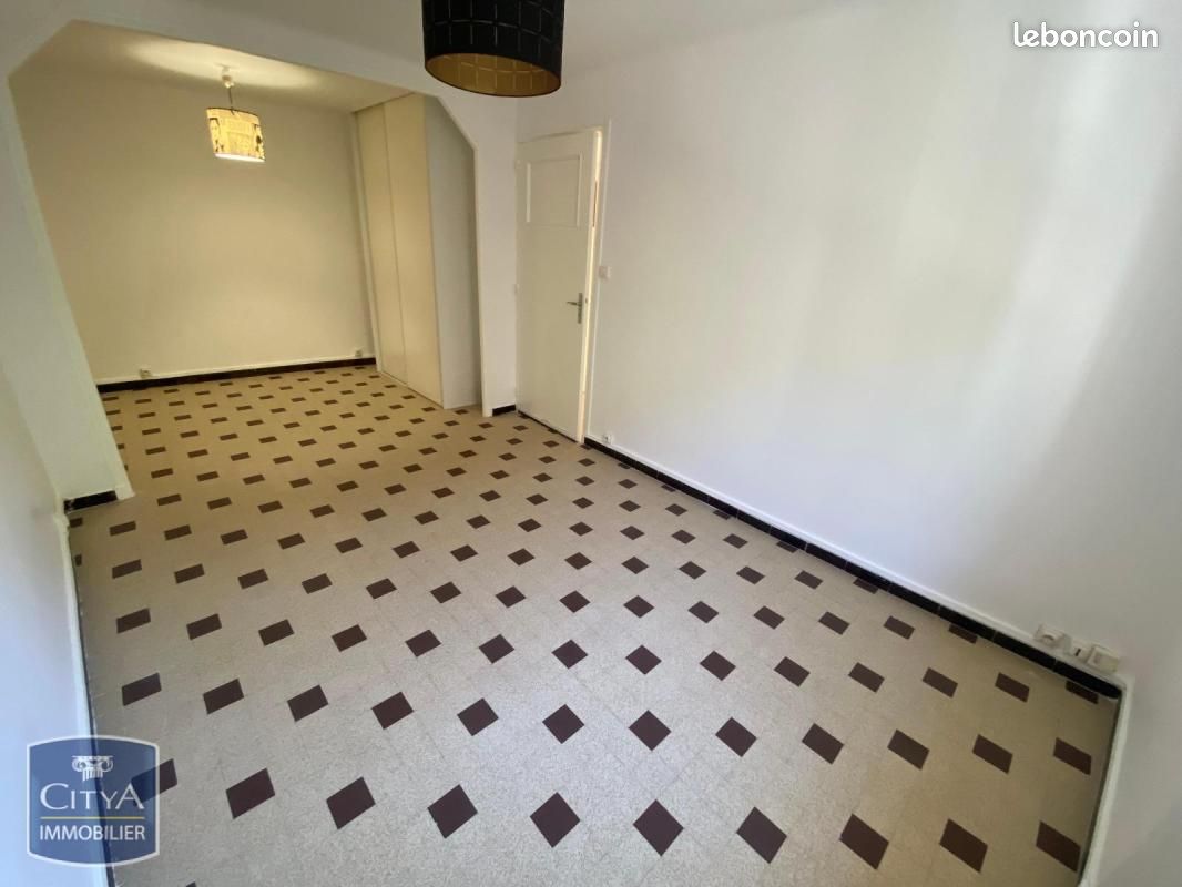 Appartement 1 pièce 26 m² · à Toulon · 26 m² · 521 €/mois