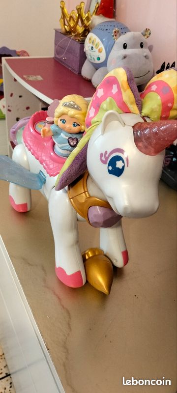 Licorne avec sa fée Chloé (image 1)
