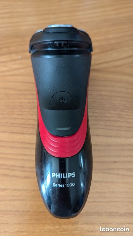 Rasoir électrique Philips 3 têtes Série 1000 (image 4)