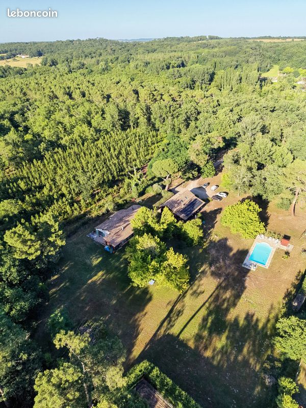 Maison 12 pièces 375 m² · à Anzex · 375 m² · 495 000 €