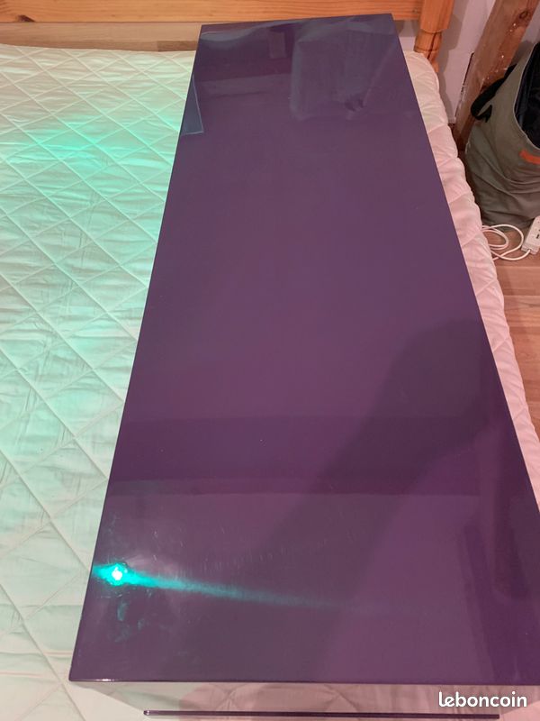 Table basse violet (image 1)