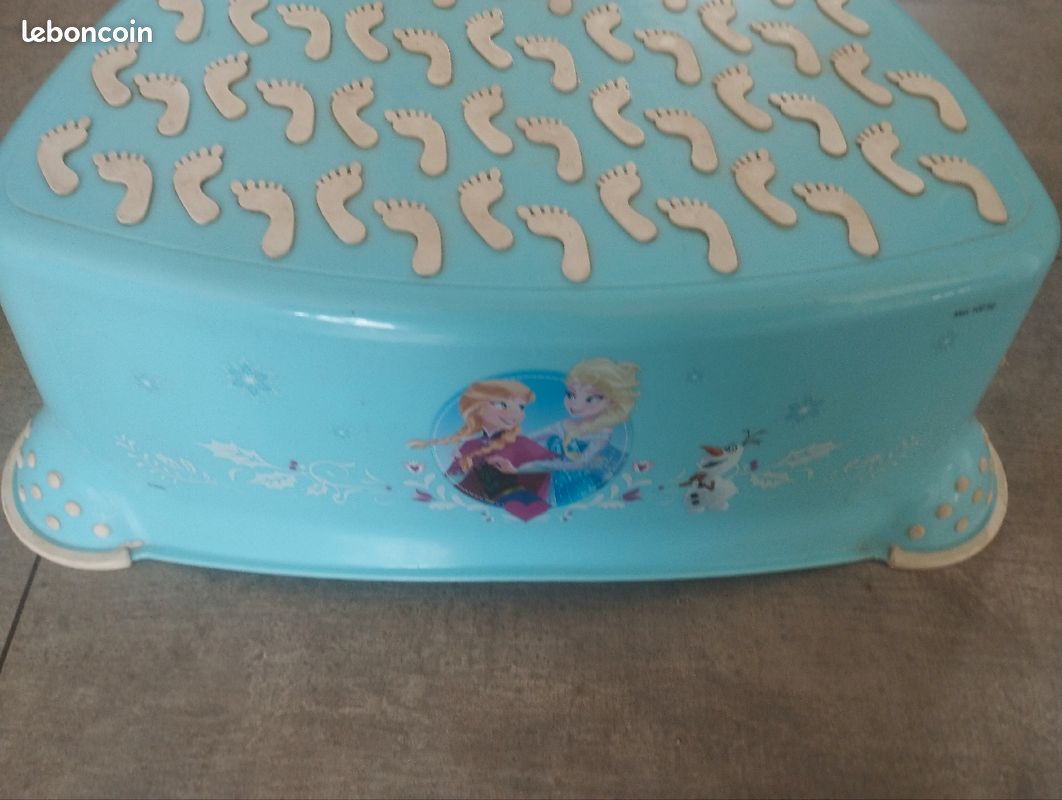 Marche pied la reine des neiges (image 1)