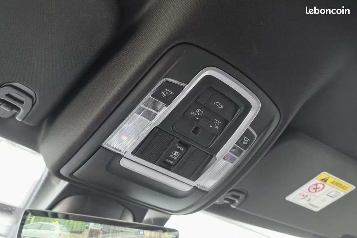 Dodge RAM 1500 Limited Widebody LPG 5.7 V8 HEMI 401 ch 4x4 – Harman Kardon – Air Suspension (image 22)