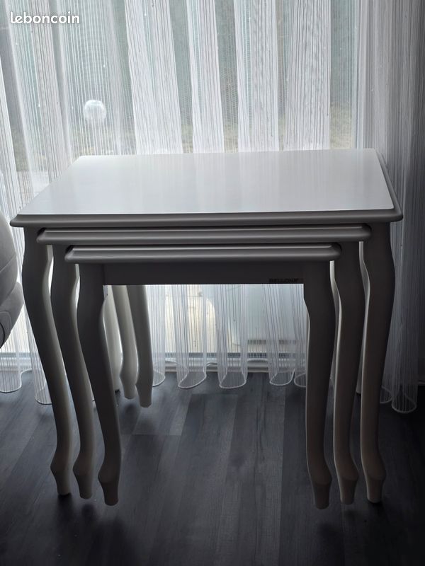 Table gigogne (image 1)