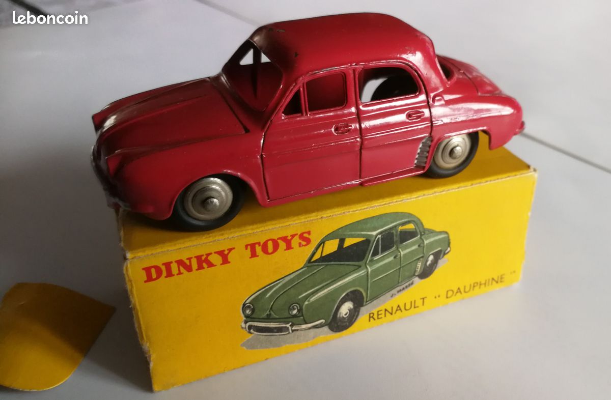 Dinky Toys 1:43 - Coche a escala (2) - 2 Renault Dauphine - En colores