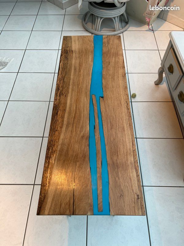 Table en résine epoxi et chêne (image 1)