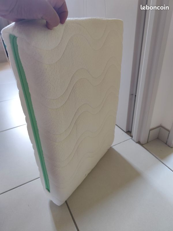 Matelas bébé et plan incliné (image 6)