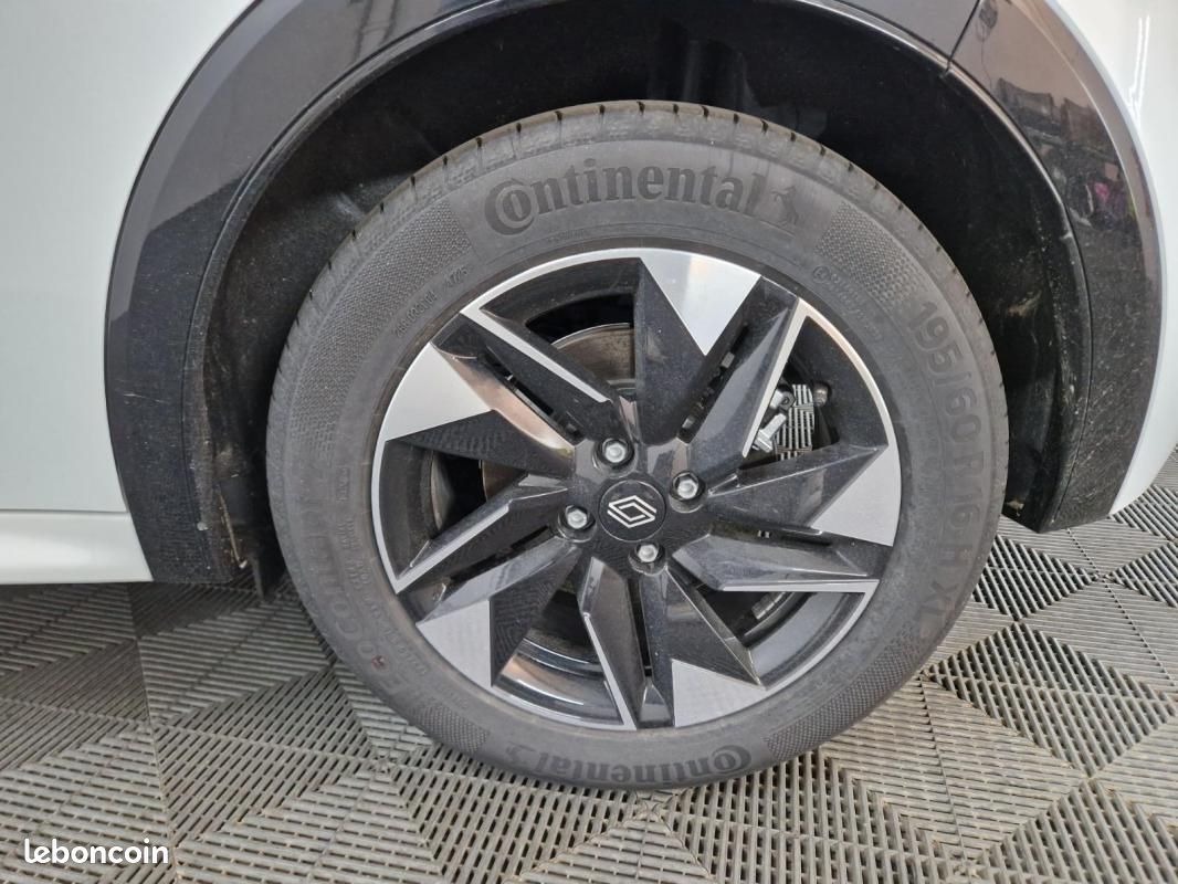 Renault Clio VI TCe 115 ch Techno (image 3)