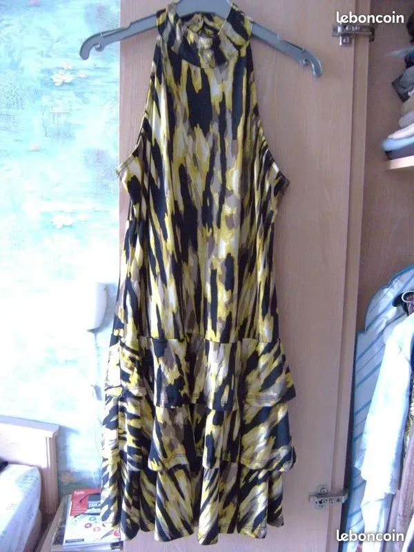 Robe taille S (image 1)