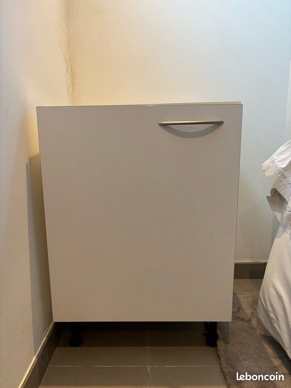 Meuble de rangement (image 1)