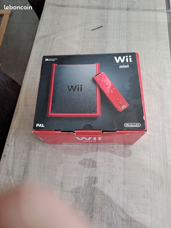 Wii mini rouge neuf jamais servie (image 3)
