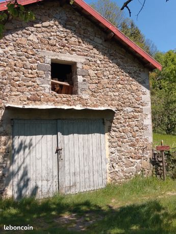 Vend une grange en pierre