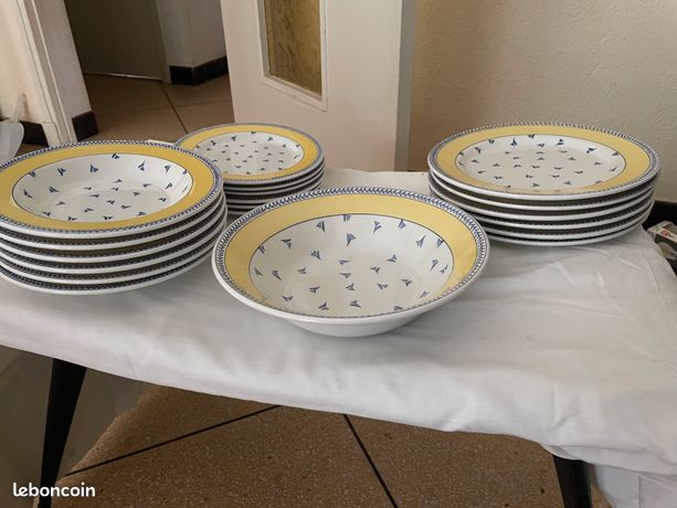 Assiette Vintage en Céramique Ceramics, Italie en vente sur