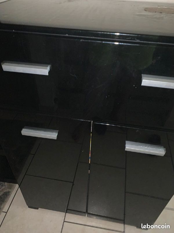 Petit buffet (image 1)
