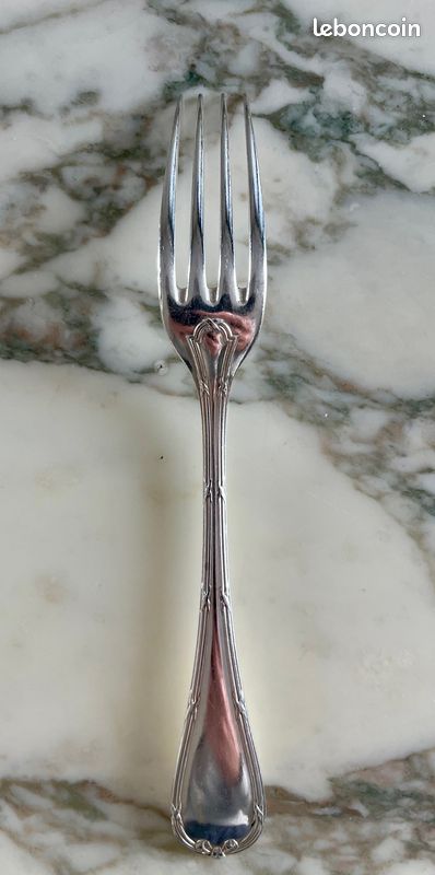 5 fourchettes de table Christofle Rubans
