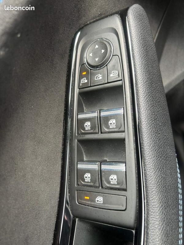 Renault Austral E-Tech hybrid 200 Iconic esprit Alpine (image 21)