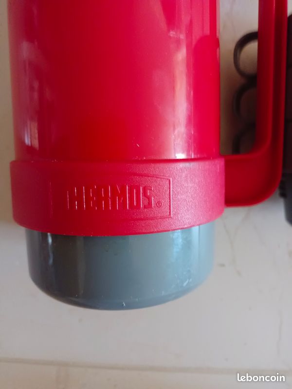 Thermos (image 2)
