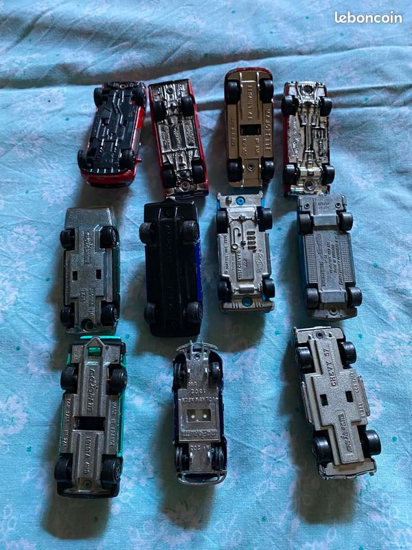 Lot de 11 voitures miniatures de Collection dans leurs jus🚗 Pour les passionnés (image 3)