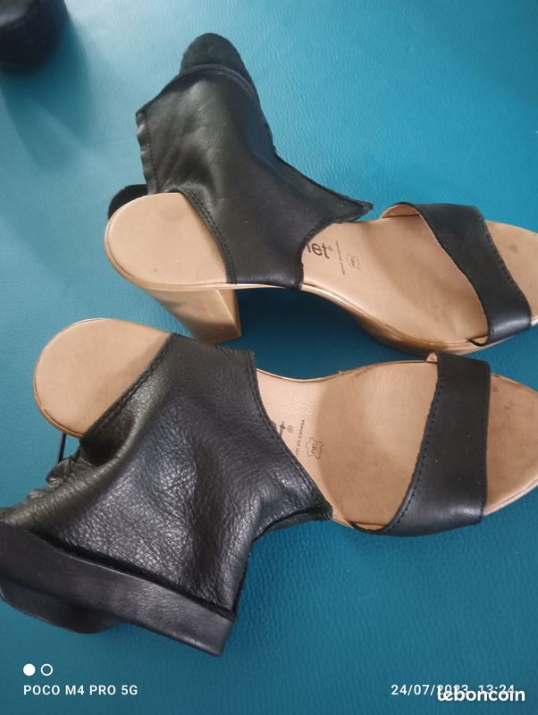 Pieds nus en cuir (image 1)