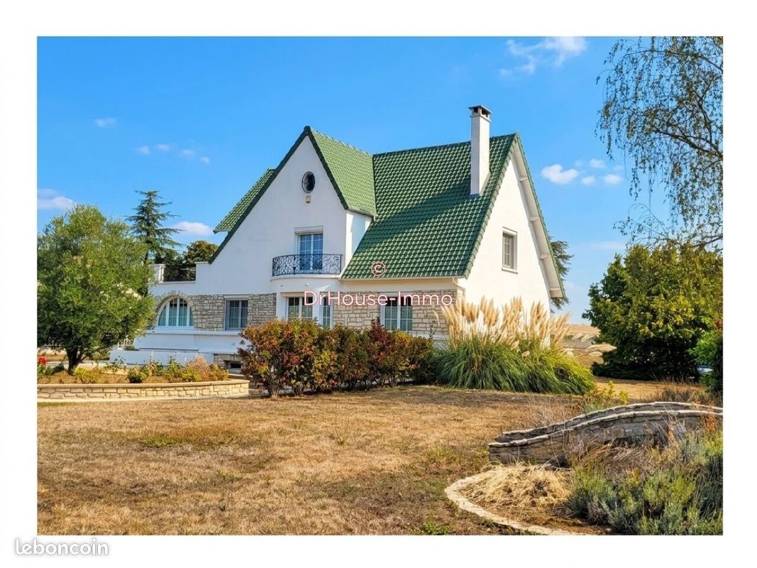 Maison 10 pièces 244 m² · à Courlon-sur-Yonne · 244 m² · 398 000 €