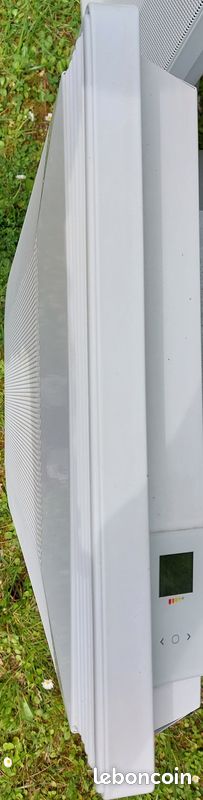 Lot de 2 radiateurs (1500w et 2000W) CELCIA Digital blanc verticaux avec supports (image 4)