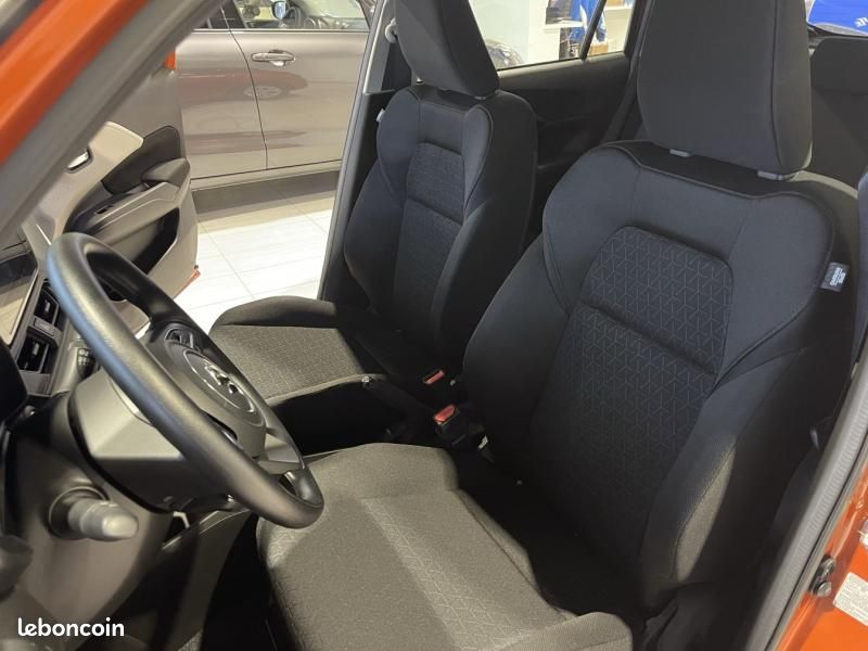 Suzuki Swift 1.2 Hybrid 83ch Avantage (image 11)