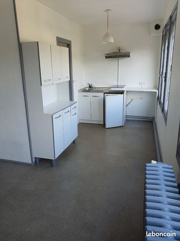 Appartement 1 pièce 32 m² · à Tulle · 32 m² · 360 €