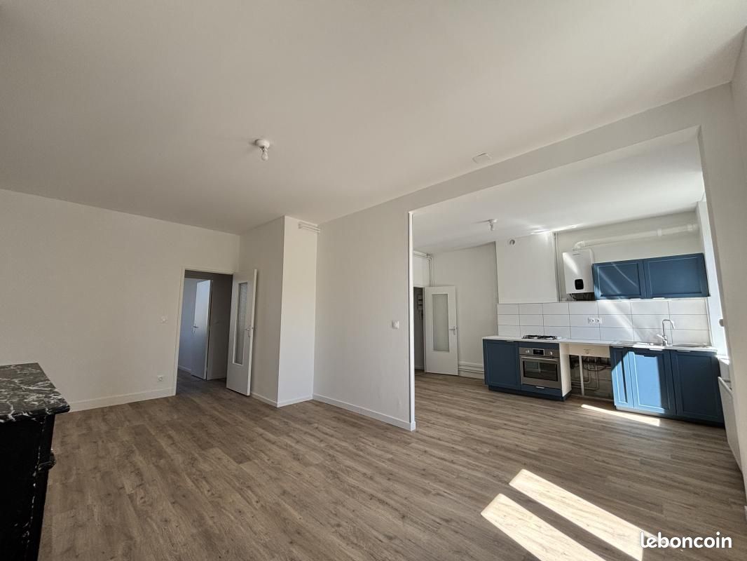 Appartement 5 pièces 88 m² · à Villars · 88 m² · 790 €