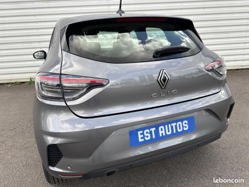 Renault Clio 1.5 dCi 100ch Evolution (image 44)