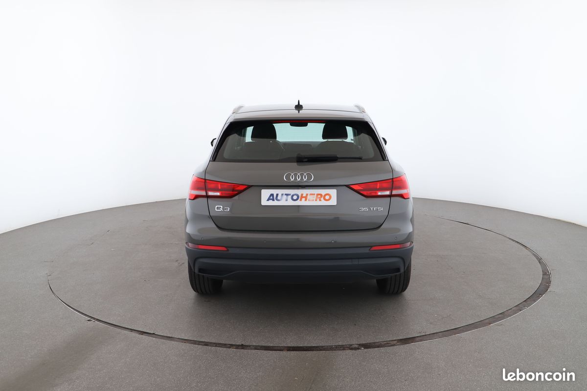 Audi Q3 35 TFSI Design S Tronic 7 150 ch (image 12)