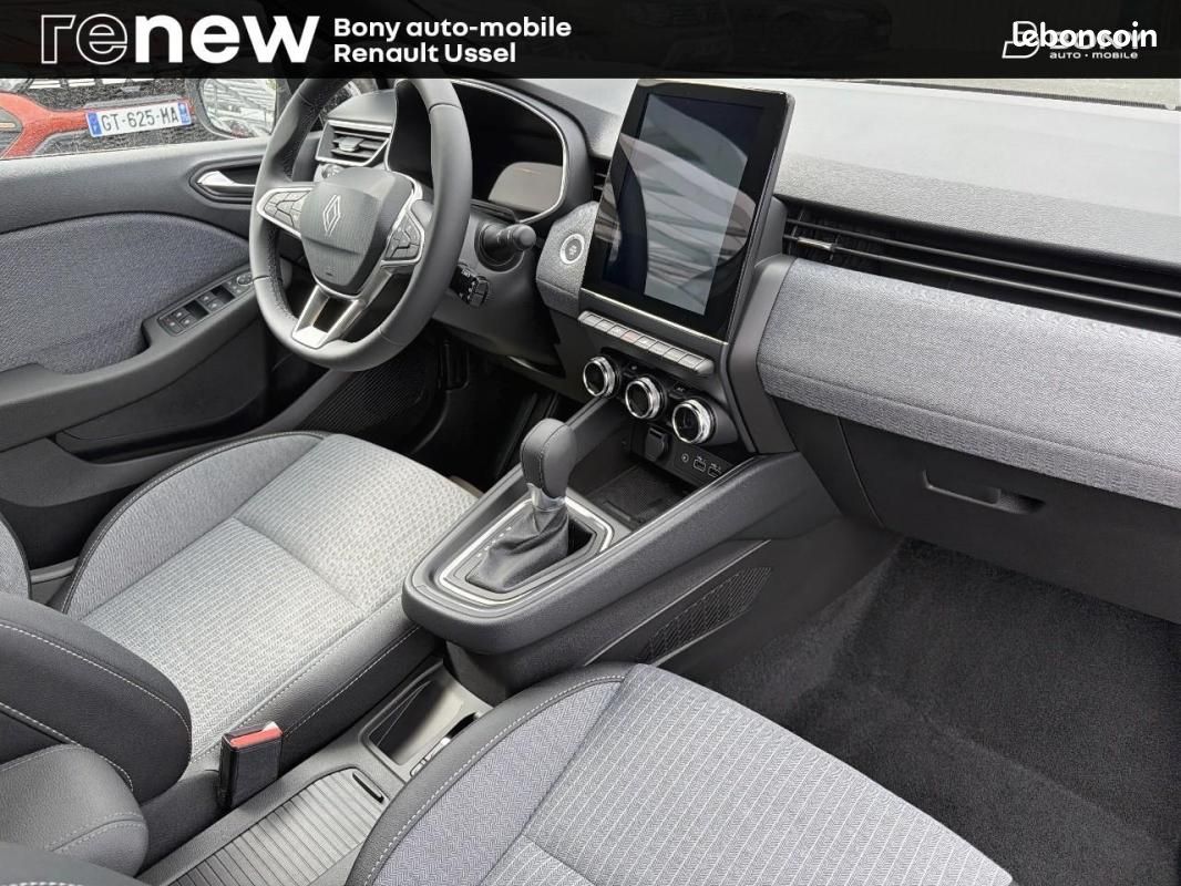 Renault Clio V E-Tech full hybrid 145 ch GSR2 Techno (image 13)