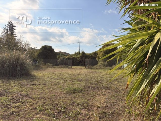 Terrain 751 m² · au Cannet · 348 000 €