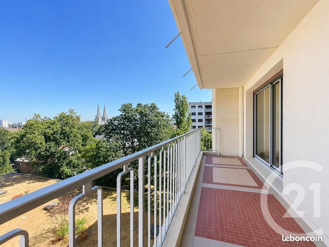 Appartement 4 pièces 90 m² · à Cholet · 90 m² · 169 335 €