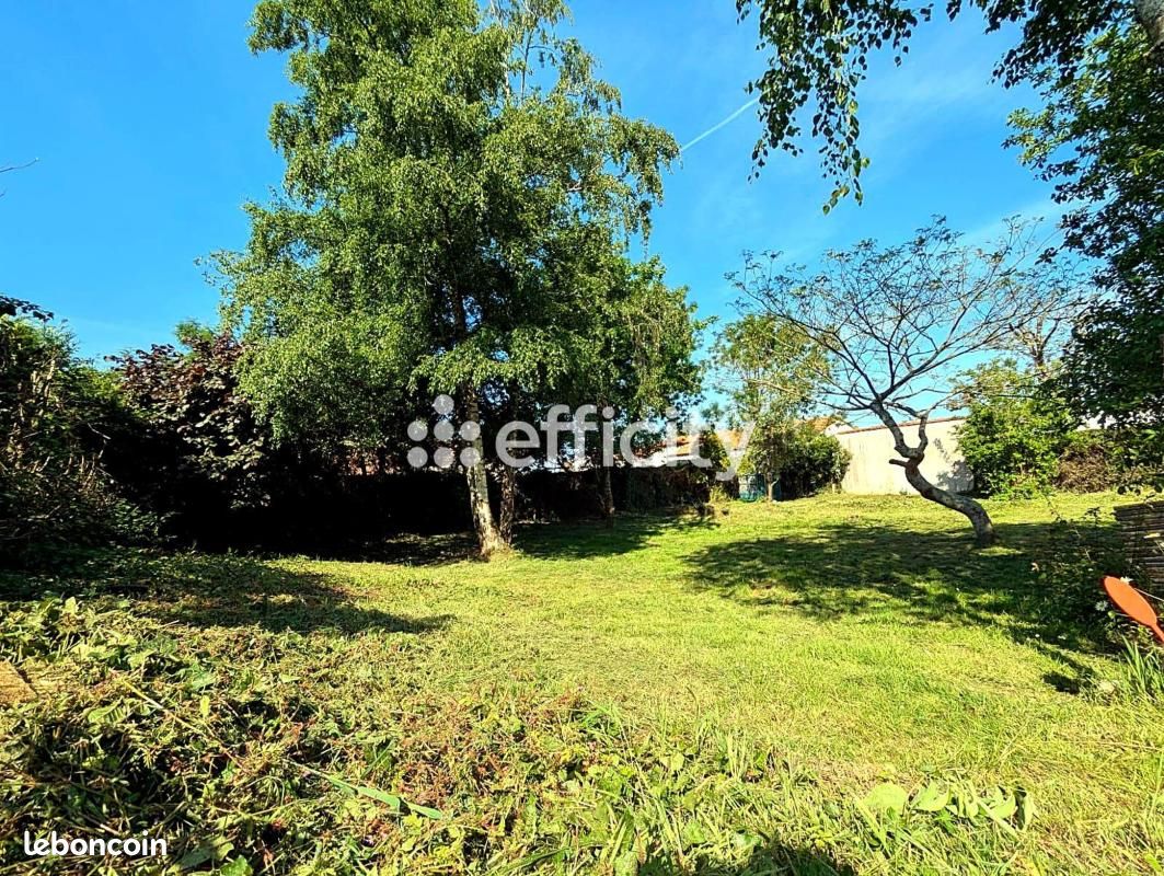 Terrain 617 m² Vallet · 115 000 €