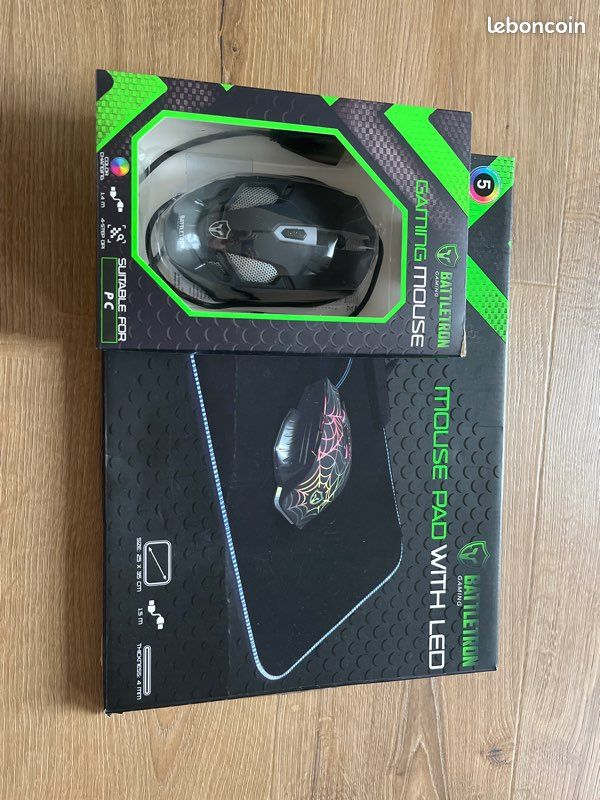 Tapis de gamer et souris de gamer (image 1)