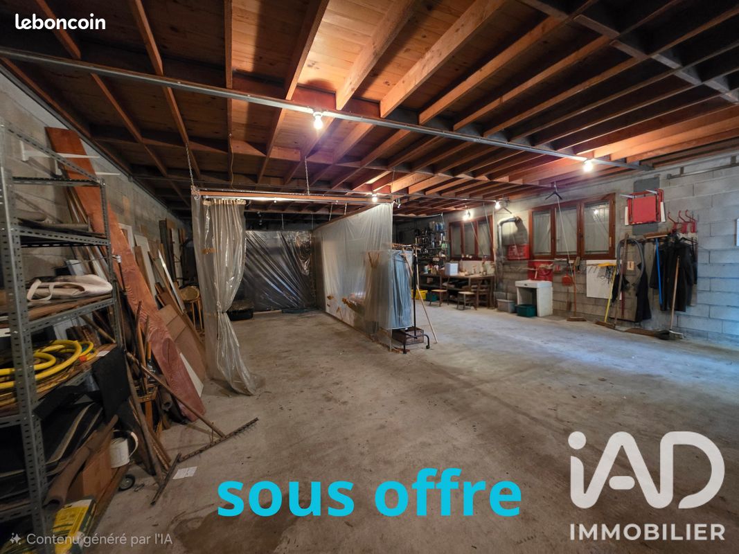 Parking/box 124 m² Andryes (image 1)