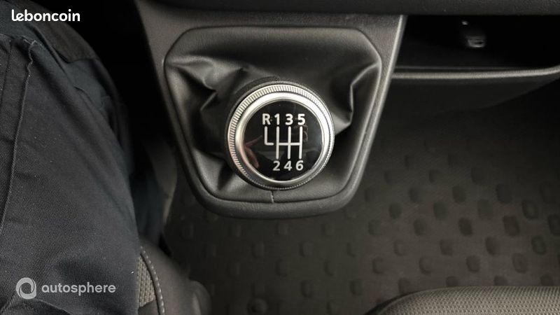Renault Trafic Véhicule utilitaire ou Société L1H1 3T 2.0 Blue dCi 130ch Confort E6E (image 23)