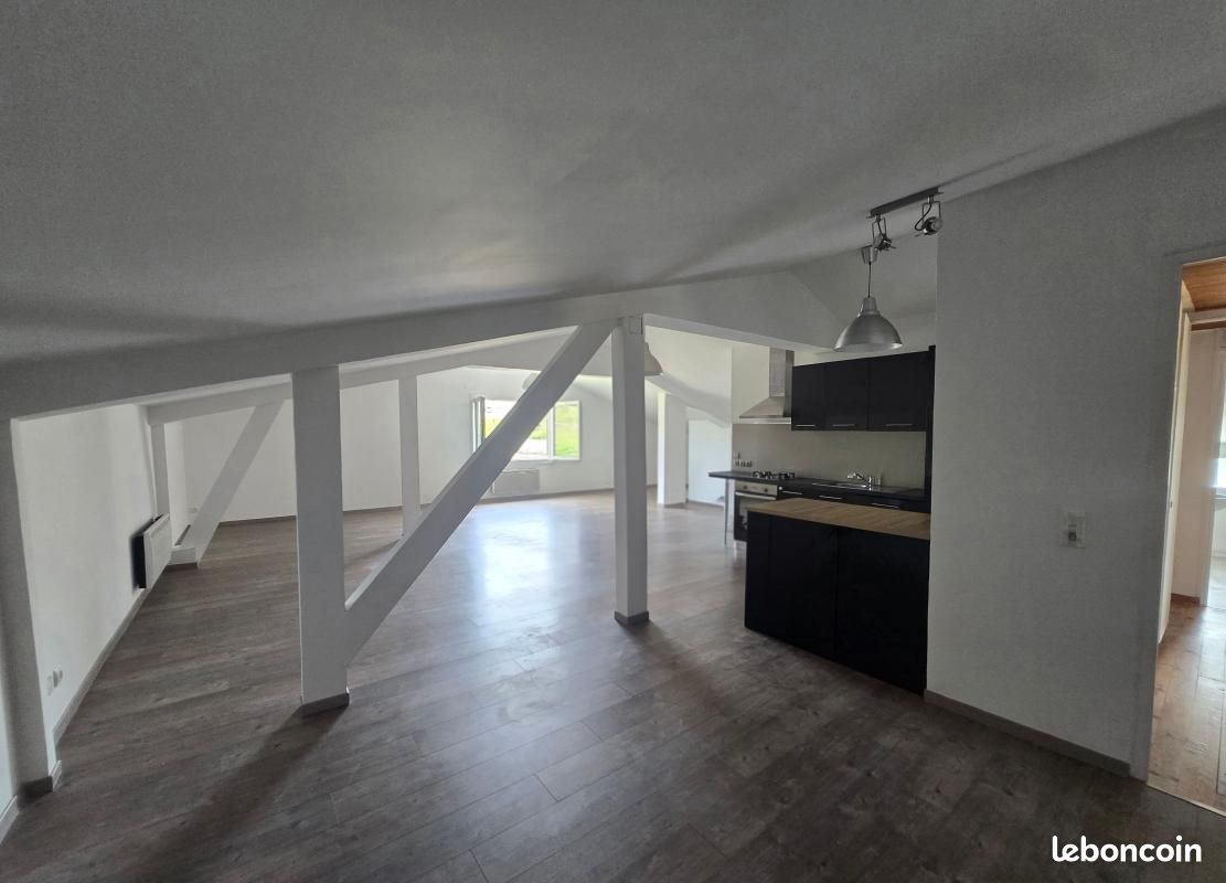 Appartement 3 pièces 90 m² · à Moret-Loing-Et-Orvanne · 90 m² · 985 €/mois