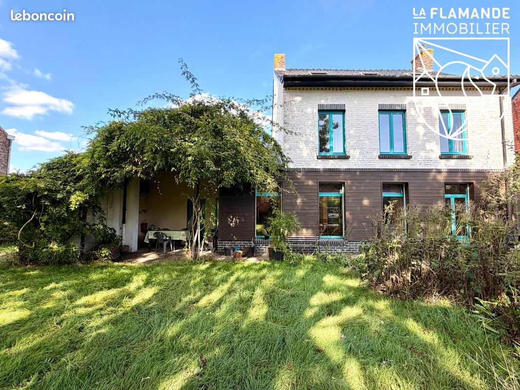 Maison 7 pièces 160 m² · à Saint-Sylvestre-Cappel · 160 m² · 343 000 €