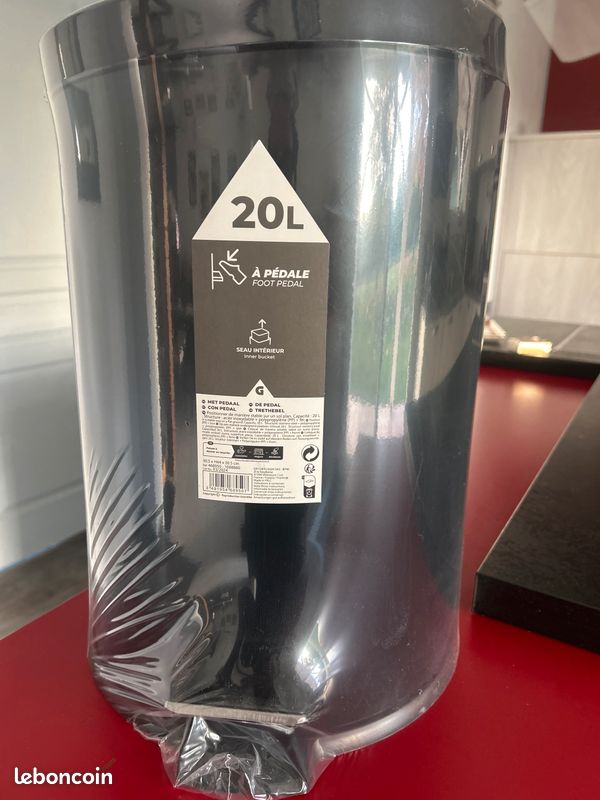 Poubelle 20 litres neuve (image 1)