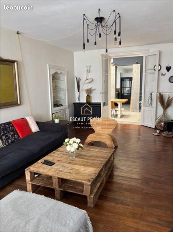 Maison 15 pièces 211 m² · à Raismes · 211 m² · 282 000 €