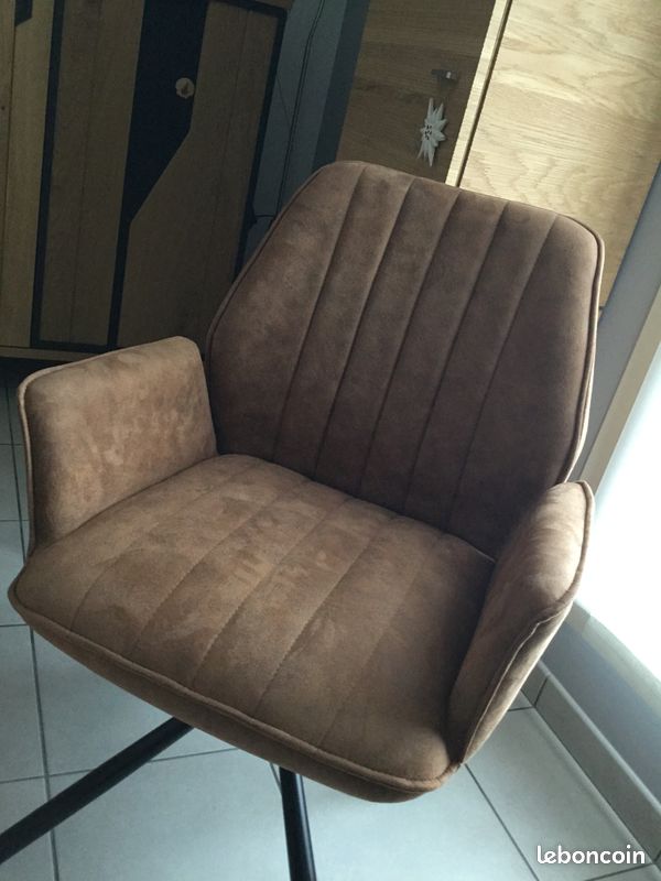 Un Fauteuil (image 2)