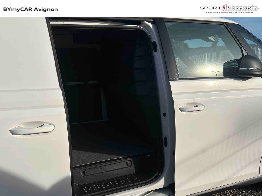 Volkswagen utilitaires id. Buzz cargo 204 ch (image 17)