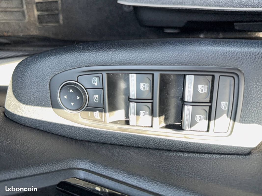 RENAULT Megane E-Tech EV60 130ch optimum charge Evolution ER (image 10)