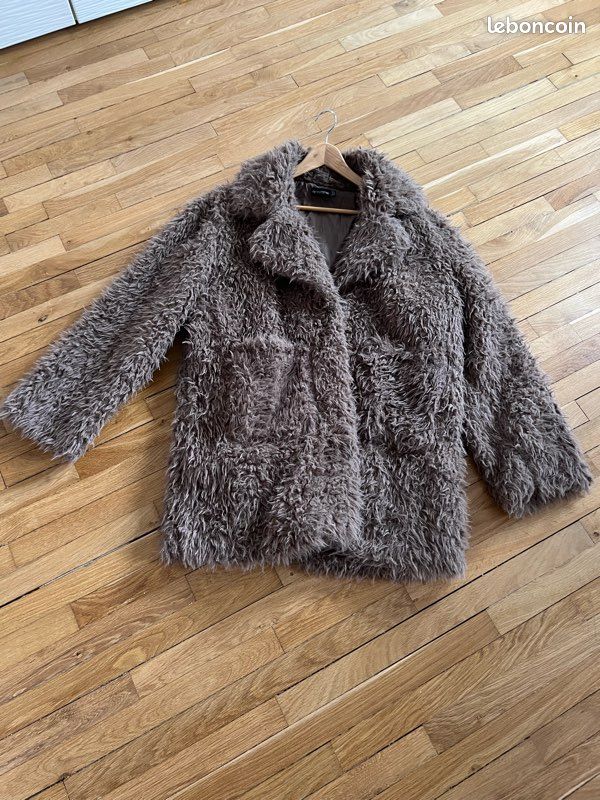 Manteau fausse fourrure Pretty Little Thing (image 1)
