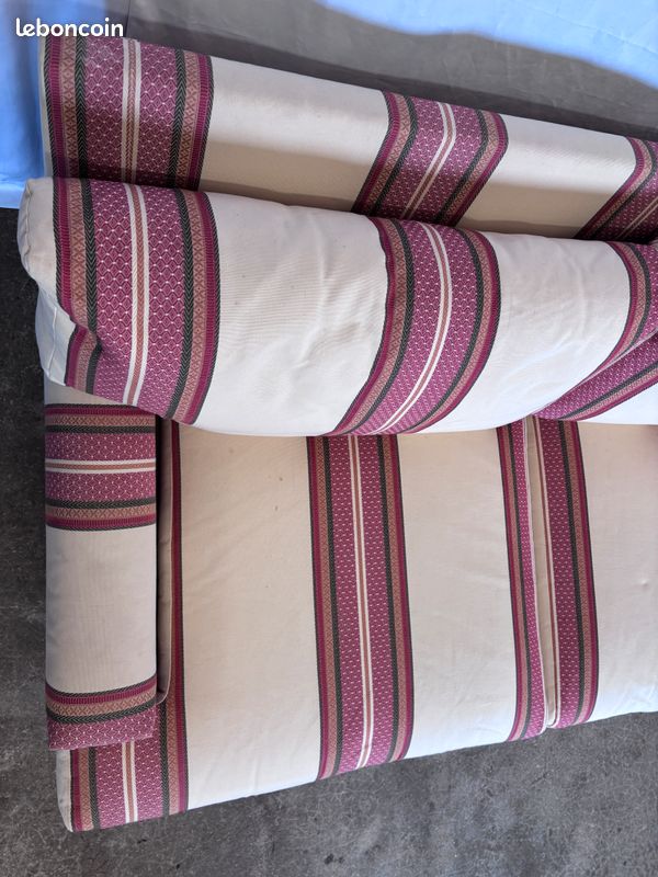 [PAIRE DISPONIBLE] Canapé 2/3 Places – Style Classique à Rayures (image 3)