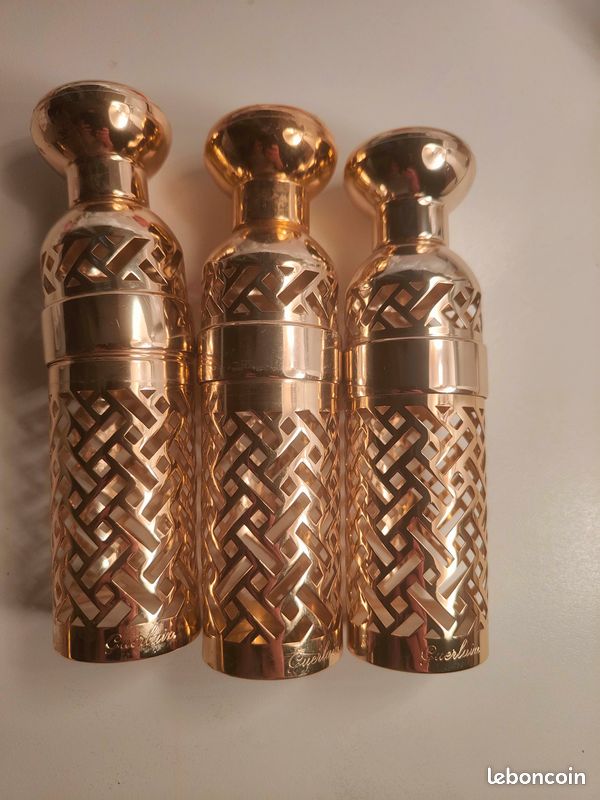 Bel ensemble flacons et étuis dorés luxe VIDES (image 2)