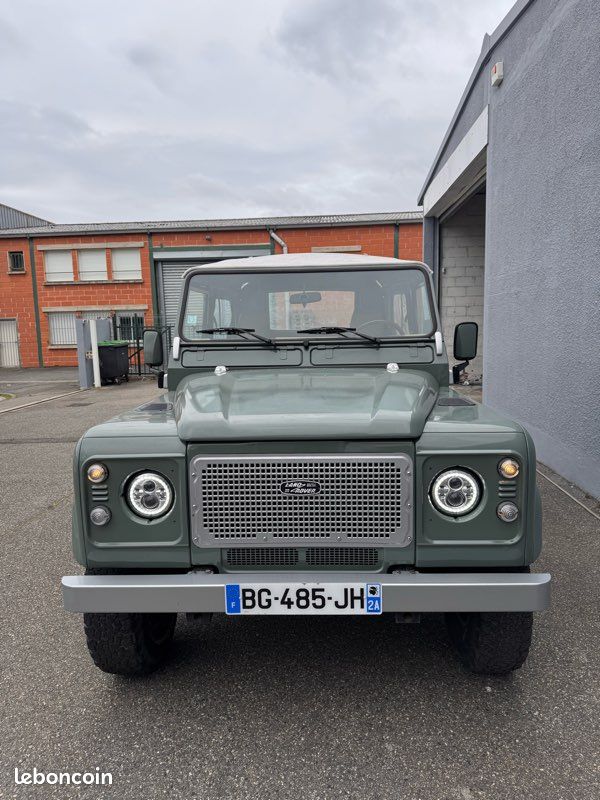 LAND ROVER DEFENDER TD5 SOFT TOP 122cv (image 2)